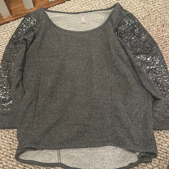 Grey sweater with sequin sleeves - Picture 1 of 3
